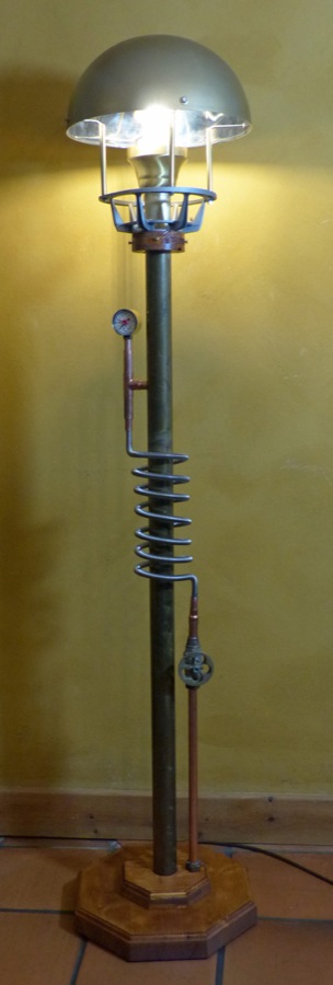 Steampunk Lamp 18_0910_900.jpg